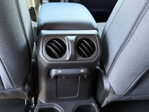 Used 2024 Jeep Wrangler Sport S image 20