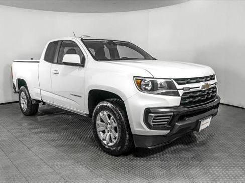 Used 2022 Chevrolet Colorado LT w/ Fleet Safety Package RWD image 9