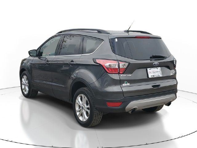 Used 2017 Ford Escape SE w/ Equipment Group 201A AWD/4WD image 3
