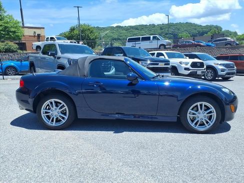 Used 2012 MAZDA MX-5 Miata Sport w/ Convenience Pkg RWD image 9