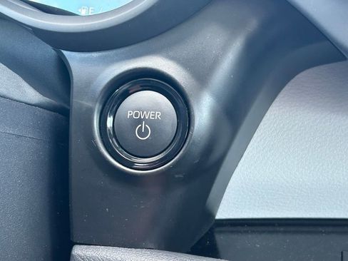 Used 2026 Toyota Sienna XLE FWD image 30