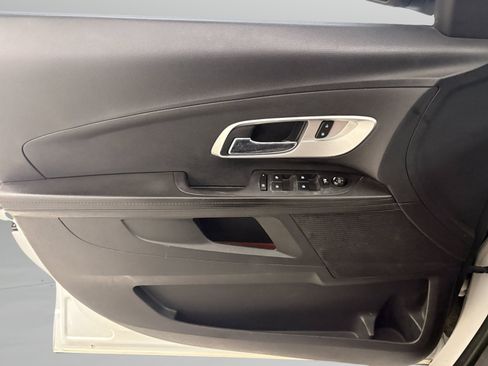Used 2017 Chevrolet Equinox LS FWD image 20