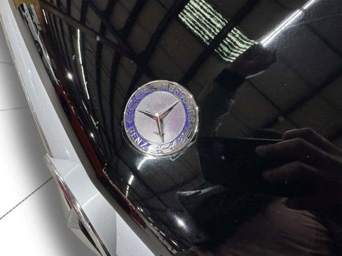 Used 2012 Mercedes-Benz C 300 Sport image 17