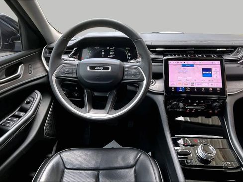 Used 2022 Jeep Grand Cherokee Limited 4xe w/ Luxury Tech Group II AWD/4WD image 6