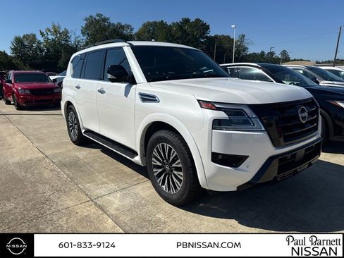Used 2023 Nissan Armada SL w/ Midnight Edition Package image 12