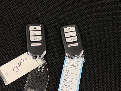 Used 2023 Honda Ridgeline RTL-E image 11