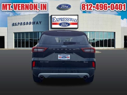 Used 2023 Ford Escape Active w/ Tech Pack #1 AWD/4WD image 8