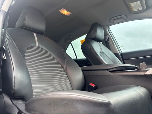 Used 2022 Toyota Camry SE image 22