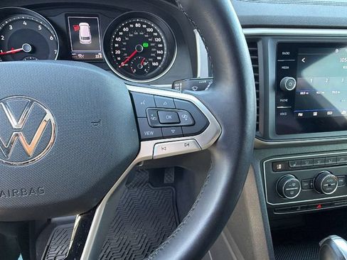 Used 2020 Volkswagen Atlas Cross Sport SE w/ Panoramic Sunroof Package FWD image 29