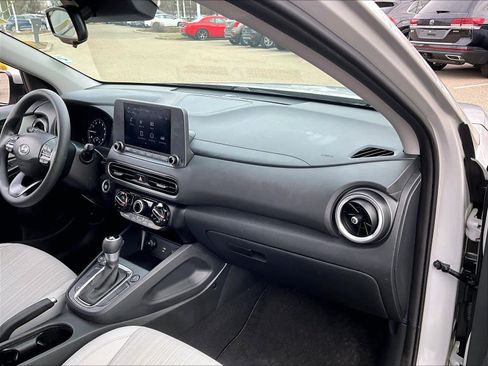 Used 2022 Hyundai Kona SEL w/ Cargo Package image 13