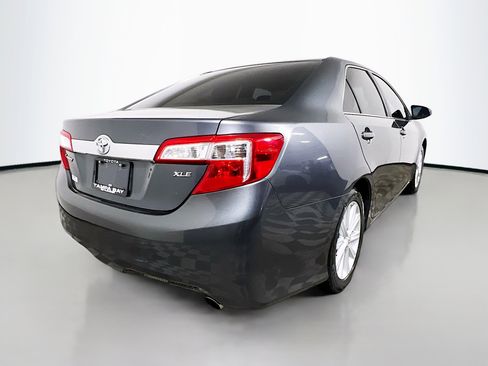 Used 2012 Toyota Camry XLE image 4