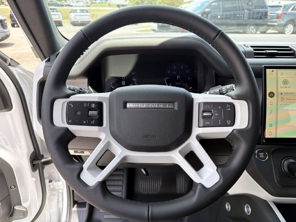 New 2026 Land Rover Defender 110 X-Dynamic SE AWD/4WD image 28