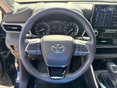 Used 2020 Toyota Highlander Platinum AWD/4WD image 23