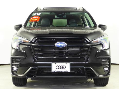 Used 2024 Subaru Ascent Onyx Edition image 3