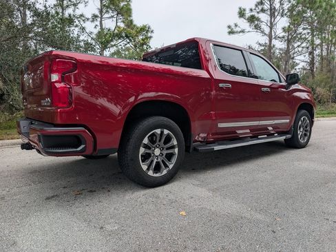 Used 2024 Chevrolet Silverado 1500 High Country w/ Z71 Off-Road Package image 9