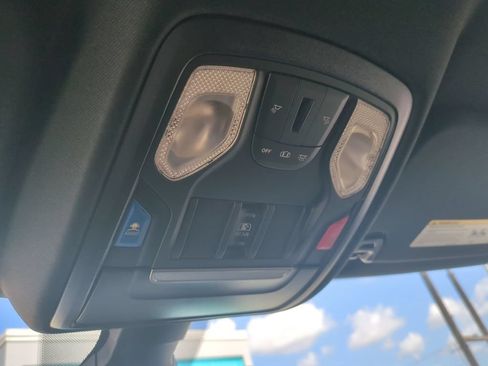 Used 2022 RAM 1500 Big Horn AWD/4WD image 23