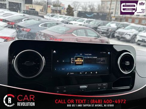 Used 2024 Mercedes-Benz Sprinter 2500 image 19