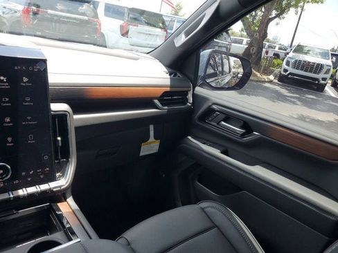 New 2026 GMC Yukon Denali w/ LPO, Floor Liner Package RWD image 15