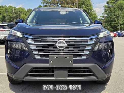 Used 2025 Nissan Rogue SV FWD image 8