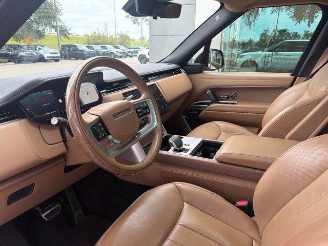 Used 2024 Land Rover Range Rover SE AWD/4WD image 6