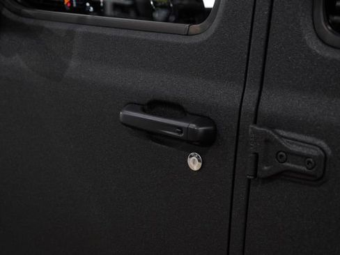 Used 2025 Jeep Gladiator Rubicon w/ Safety Group image 49