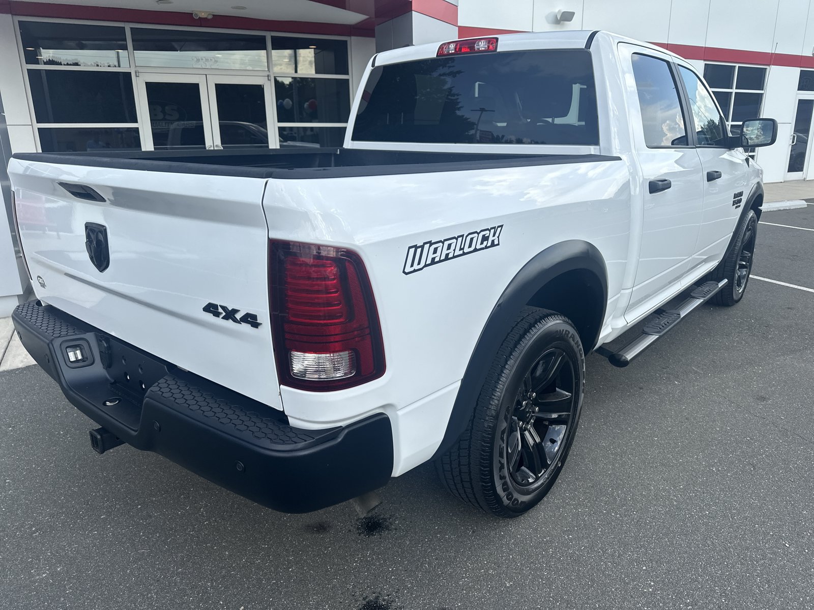 Used 2024 RAM 1500 Warlock AWD/4WD image 9
