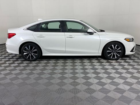 Used 2023 Honda Civic EX image 12