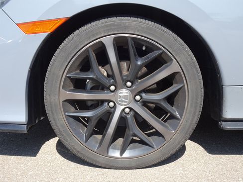 Used 2021 Honda Civic Sport Touring image 11
