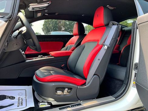 Used 2025 Rolls-Royce Spectre w/ Spectre Launch Package AWD/4WD image 21