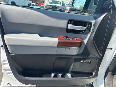 Used 2012 Toyota Sequoia Platinum image 11