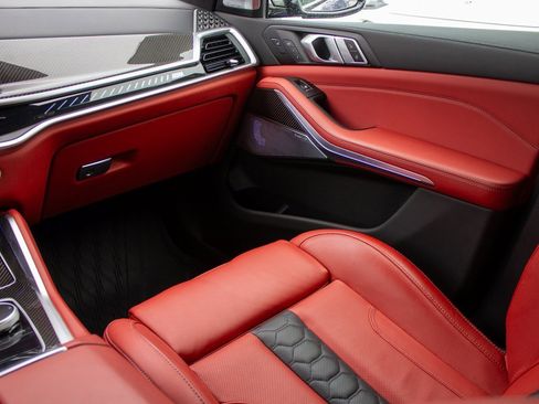 Used 2025 BMW X5 M Competition w/ Executive Package image 20