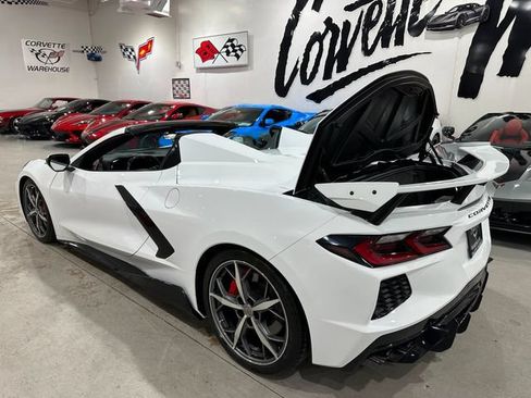 Used 2021 Chevrolet Corvette Stingray Preferred Conv w/ Z51 Performance Package RWD image 28