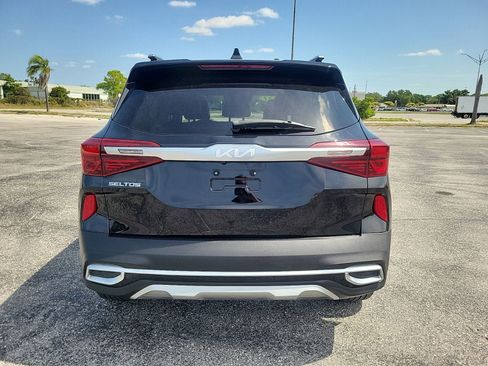 Used 2023 Kia Seltos S FWD image 8