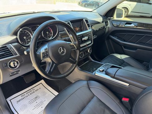Used 2015 Mercedes-Benz GL 450 4MATIC image 10