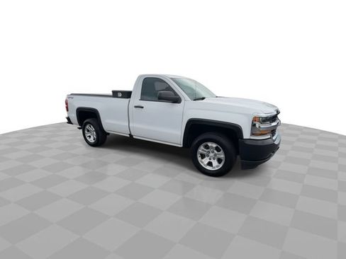 Certified 2018 Chevrolet Silverado 1500 W/T w/ WT Convenience Package AWD/4WD image 9