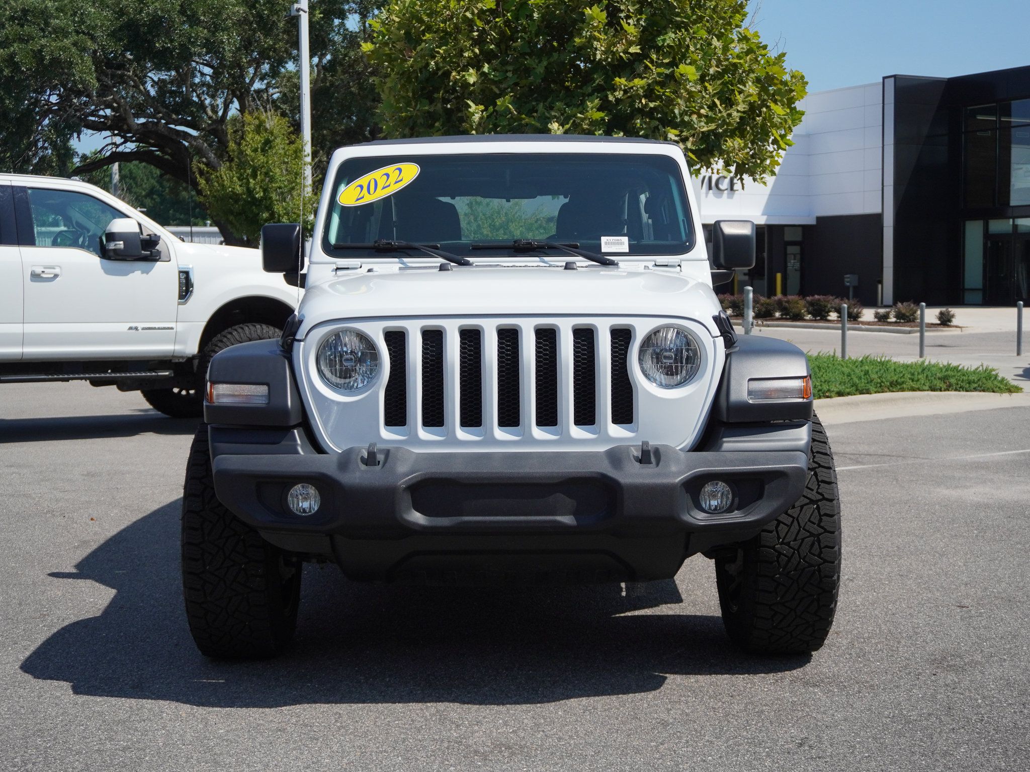Used 2022 Jeep Wrangler Unlimited Sport AWD/4WD image 3