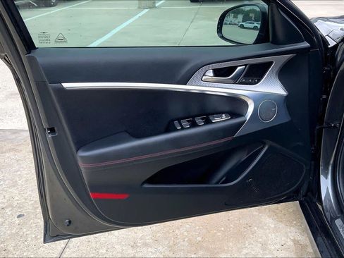 Used 2023 Genesis G70 2.0T w/ Sport Prestige Package RWD image 22