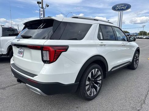 New 2026 Ford Explorer Platinum RWD image 5