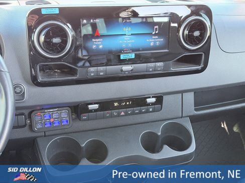 Used 2021 Mercedes-Benz Sprinter 3500 image 12