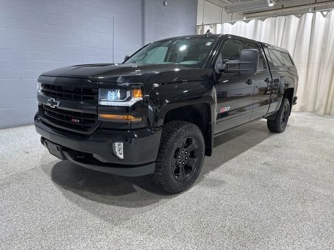 Used 2019 Chevrolet Silverado 1500 LT w/ All Star Edition AWD/4WD image 4