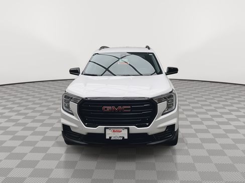 Certified 2024 GMC Terrain SLE w/ Driver Convenience Package image 34