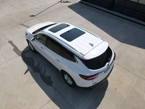 Used 2019 Buick Enclave Essence FWD image 58
