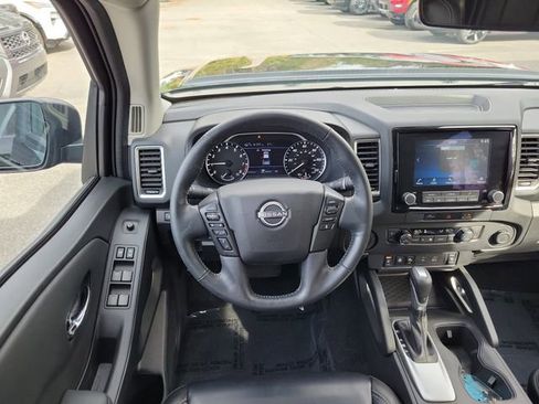 Used 2024 Nissan Frontier SL w/ Technology Package image 24