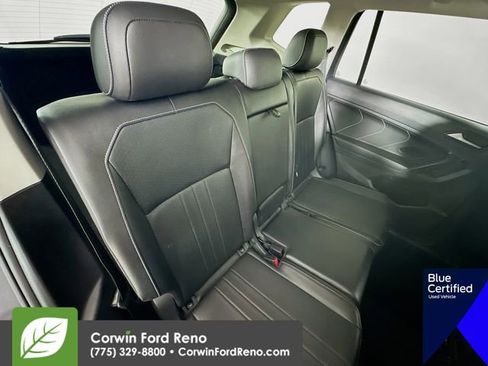 Used 2022 Volkswagen Tiguan SE image 29