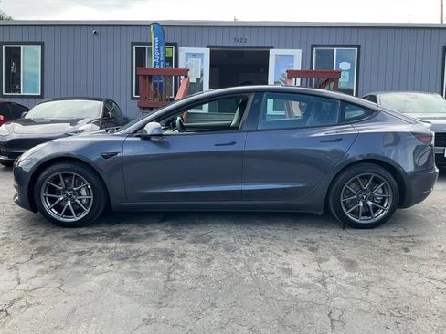 Used 2023 Tesla Model 3 Standard Range RWD image 5