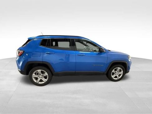 Certified 2024 Jeep Compass Latitude w/ Altitude Special Edition AWD/4WD image 7