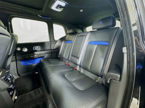 Certified 2022 Rolls-Royce Cullinan Black Badge w/ Dark Exterior Package image 25