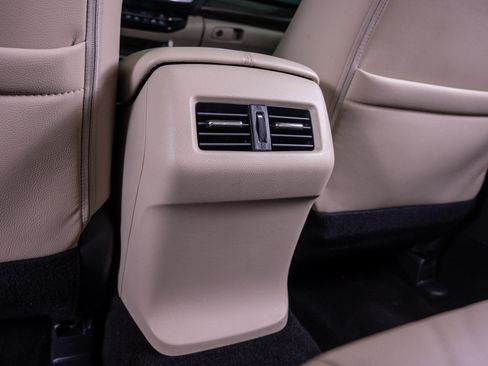 Used 2017 Honda Accord Touring image 16