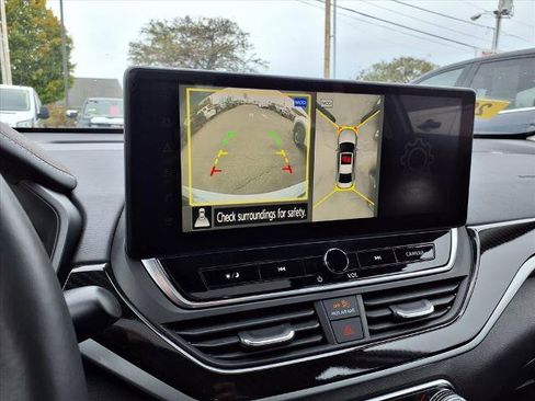 Certified 2024 Nissan Altima 2.0 SR image 11