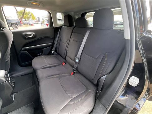 Used 2018 Jeep Compass Sport image 20